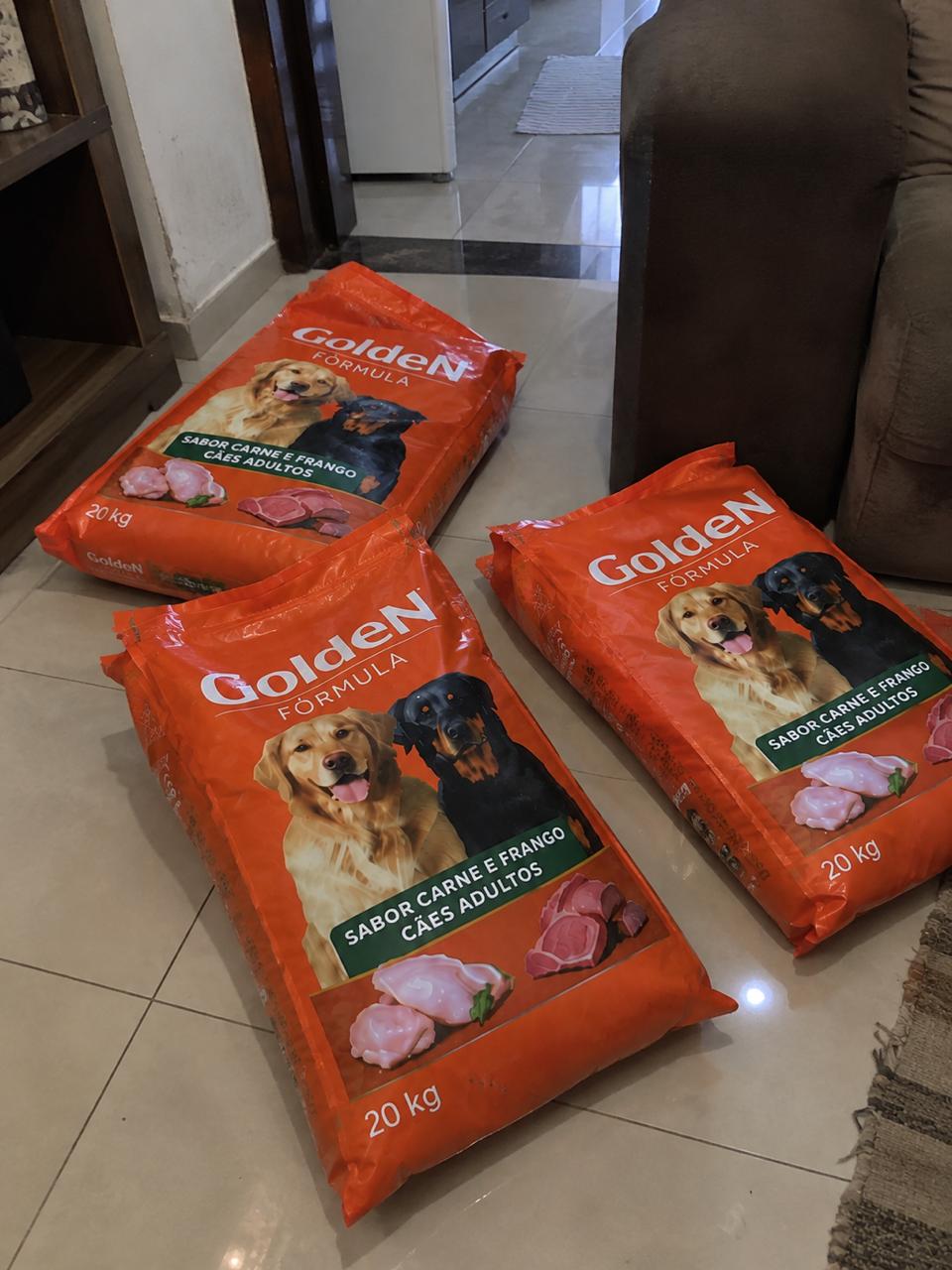 Foto do combo Golden 3x 20kg enviado por Larissa Martins